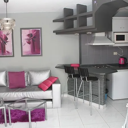 Playaflor Chill Out A 50 Mtrs De La Playa (adults Only) Apartment